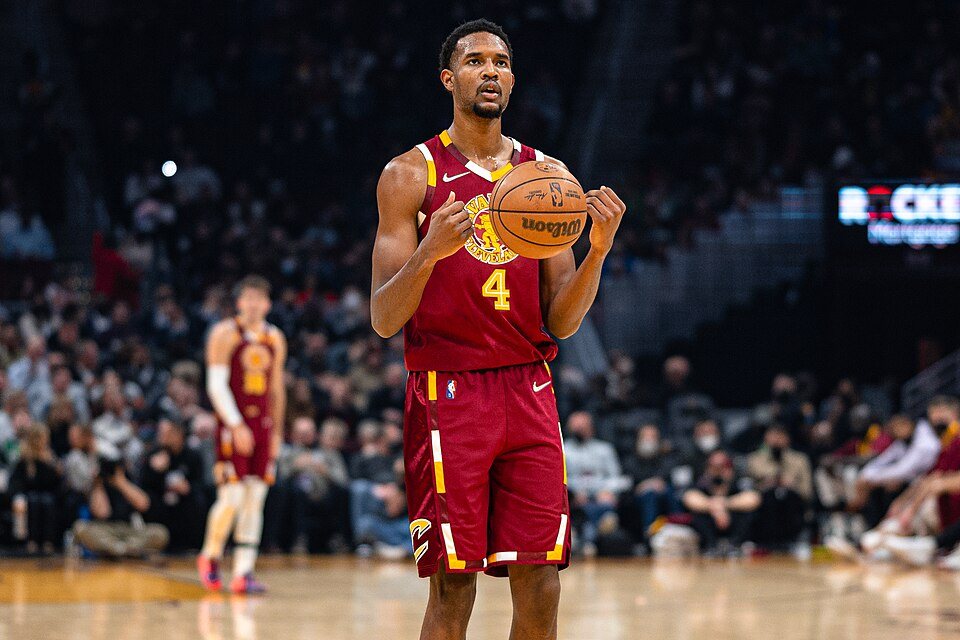 Evan Mobley